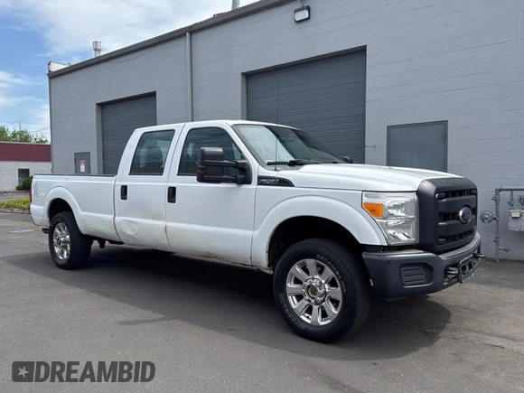 2015 Ford F-250 Lariat z VIN 1FT7W2B63FEC54565, wystawiony jako Copart lot #61446585 z przebiegiem 213 130 mil mil oraz Czysty tytuł • Clean title. Historia ofert i sprzedaży dostępna na DreamBid. Obrazek 1.