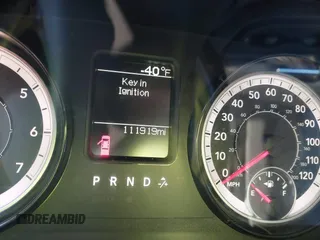 2019 Ram 1500 Express z VIN 1C6RR7FG4KS615112, wystawiony jako IAAI lot #41636660 z przebiegiem 111 919 mil mil oraz . Historia ofert i sprzedaży dostępna na DreamBid. Obrazek 15.
