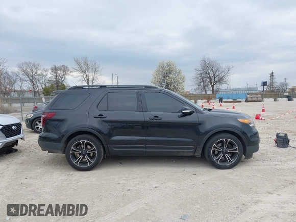 2015 Ford Explorer Sport z VIN 1FM5K8GT6FGB89859, wystawiony jako IAAI lot #42075330 z przebiegiem 208 578 mil mil oraz . Historia ofert i sprzedaży dostępna na DreamBid. Obrazek 13.