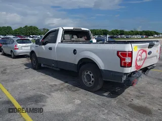 2018 Ford F-150 XL z VIN 1FTMF1CB4JKC60846, wystawiony jako IAAI lot #42759459 z przebiegiem 169 216 mil mil oraz . Historia ofert i sprzedaży dostępna na DreamBid. Obrazek 3.