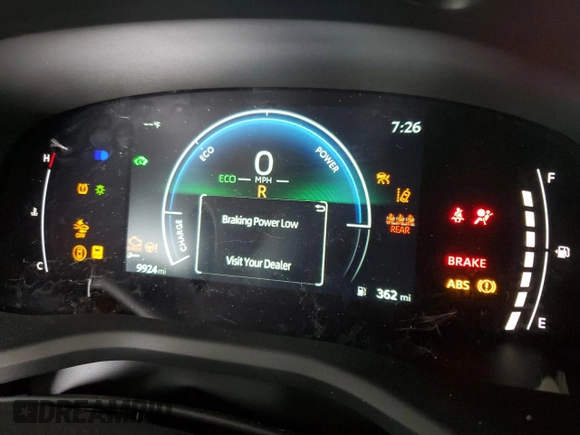 2025 Toyota Camry LE z VIN 4T1DAACK9SU164954, wystawiony jako Copart lot #60821285 z przebiegiem 9 924 mil mil oraz Szkoda całkowita • Salvage title. Historia ofert i sprzedaży dostępna na DreamBid. Obrazek 9.