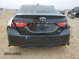 2022 Toyota Camry SE with VIN 4T1G11AK4NU621285, listed as a Copart auction lot 42972115 with 51,541 mi miles and Salvage Title. Bid and sale history available at carsss.com. Image 6.