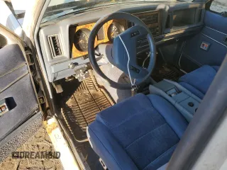 1987 Ford Bronco с VIN 1FMCU14T5HUD17428, выставлен на аукционе Copart как лот 84694904 с пробегом 25 356 миль миль и Чистый • Clean title. История ставок и продаж доступна на DreamBid. Изображение 8.