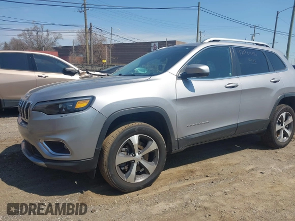 2020 Jeep Cherokee Limited z VIN 1C4PJMDX0LD627840, wystawiony jako IAAI lot #42064116 z przebiegiem 65 092 mil mil oraz . Historia ofert i sprzedaży dostępna na DreamBid. Obrazek 2.