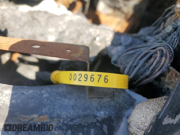 2017 Jeep Patriot Sport z VIN 1C4NJPBB3HD203690, wystawiony jako Copart lot #82044774 z przebiegiem Nie podano mil oraz Szkoda całkowita • Salvage title. Historia ofert i sprzedaży dostępna na DreamBid. Obrazek 9.