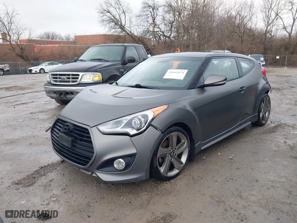 2013 Hyundai Veloster Turbo w/Black Int with VIN KMHTC6AE8DU171669, listed as a IAAI auction lot 41661874 with 71,980 mi miles. Bid and sale history available at carsss.com. Image 21.