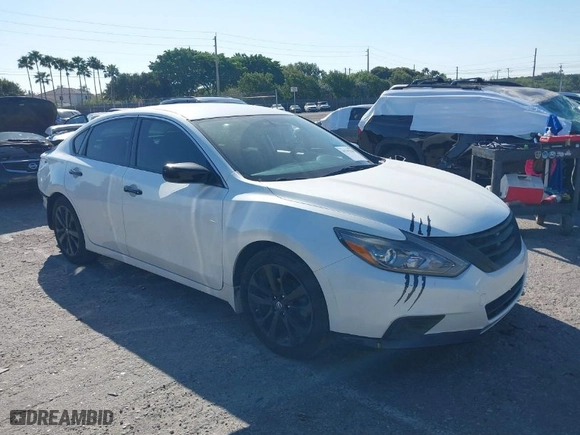 2018 Nissan Altima 2.5 SV with VIN 1N4AL3AP4JC264501, listed as a IAAI auction lot 41795559 with 43,764 mi miles. Bid and sale history available at carsss.com. Image 1.