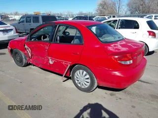 2004 Kia Rio with VIN KNADC125746285903, listed as a IAAI auction lot 41674164 with 202,845 mi miles. Bid and sale history available at carsss.com. Image 3.