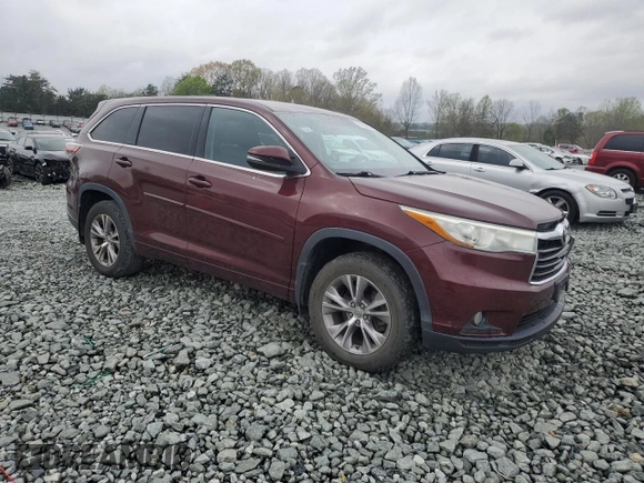 2015 Toyota Highlander LE z VIN 5TDBKRFH3FS214460, wystawiony jako Copart lot #51589305 z przebiegiem 129 918 mil mil oraz Szkoda całkowita • Salvage title. Historia ofert i sprzedaży dostępna na DreamBid. Obrazek 4.