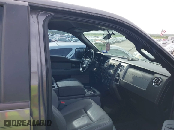 2014 Ford F-150 XL with VIN 1FTFW1CT5EKF90924, listed as a IAAI auction lot 41779079 with 250,591 mi miles. Bid and sale history available at carsss.com. Image 5.