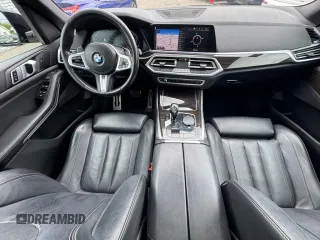 2019 BMW X5 xDrive40i z VIN 5UXCR6C51KLK89760, wystawiony jako Copart lot #58169415 z przebiegiem 167 446 mil mil oraz Tytuł czysty. Historia ofert i sprzedaży dostępna na DreamBid. Obrazek 9.