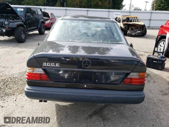 1989 Mercedes-Benz 300 E z VIN WDBEA30D8KB012989, wystawiony jako Copart lot #72100114 z przebiegiem 137 798 mil mil oraz Czysty tytuł • Clean title. Historia ofert i sprzedaży dostępna na DreamBid. Obrazek 6.