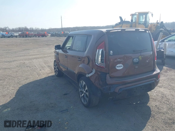 2012 Kia Soul + with VIN KNDJT2A6XC7422394, listed as a IAAI auction lot 41806315 with 165,268 mi miles. Bid and sale history available at carsss.com. Image 3.