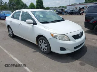 2009 Toyota Corolla z VIN 2T1BU40E59C104664, wystawiony jako IAAI lot #42492948 z przebiegiem 188 933 mil mil oraz . Historia ofert i sprzedaży dostępna na DreamBid. Obrazek 1.
