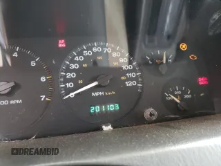 2002 Jeep Grand Cherokee z VIN 1J4GX38S42C229150, wystawiony jako Copart lot #72586834 z przebiegiem 201 103 mil mil oraz Szkoda całkowita • Salvage title. Historia ofert i sprzedaży dostępna na DreamBid. Obrazek 9.