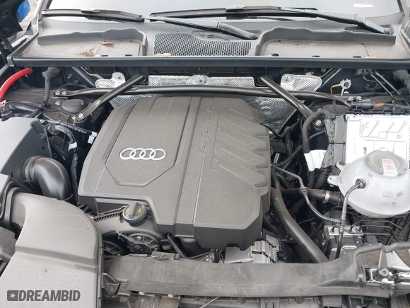 2025 Audi Q5 S line Premium with VIN WA1GAAFY7S2026126, listed as a IAAI auction lot 41535407 with 1,303 mi miles. Bid and sale history available at carsss.com. Image 10.