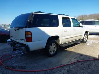2002 Chevrolet Suburban LS with VIN 3GNEC16Z72G205717, listed as a IAAI auction lot 41700921 with 1 mi miles. Bid and sale history available at carsss.com. Image 4.