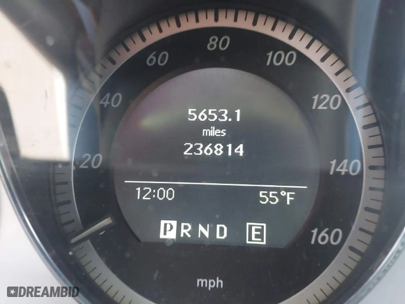 2011 Mercedes-Benz C-Class C 300 Sport with VIN WDDGF5EB1BR134640, listed as a IAAI auction lot 41035827 with 236,814 mi miles. Bid and sale history available at carsss.com. Image 15.