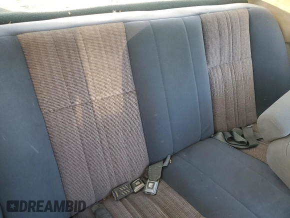1986 Ford Thunderbird with VIN 1FABP4631GH154800, listed as a Copart auction lot 88333625 with Not Provided miles and Clean Title. Bid and sale history available at DreamBid. Image 10.