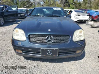 1998 Mercedes-Benz SLK 230/320 z VIN WDBKK47F9WF019235, wystawiony jako Copart lot #46457955 z przebiegiem Nie podano mil oraz Nie do naprawy • Non repairable. Historia ofert i sprzedaży dostępna na DreamBid. Obrazek 5.