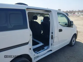 2019 Nissan NV200 SV with VIN 3N6CM0KN4KK710439, listed as a IAAI auction lot 42648330 with 33,060 mi miles and . Bid and sale history available at DreamBid. Image 6.