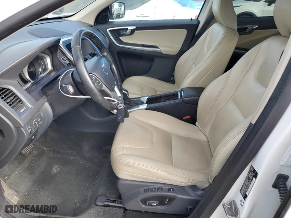 2016 Volvo XC60 T5 Platinum with VIN YV4612RM2G2854749, listed as a Copart auction lot 88266555 with 140,357 mi miles and Salvage Title. Bid and sale history available at carsss.com. Image 7.