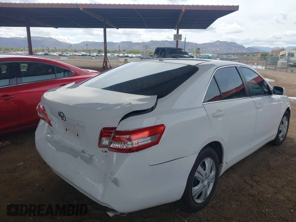 2011 Toyota Camry LE with VIN 4T1BF3EK2BU674189, listed as a IAAI auction lot 41807932 with 185,859 mi miles. Bid and sale history available at carsss.com. Image 4.