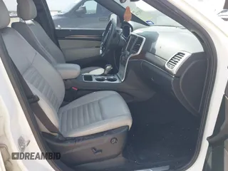 2018 Jeep Grand Cherokee Limited with VIN 1C4RJEBG3JC125652, listed as a IAAI auction lot 41921124 with Not provided miles and . Bid and sale history available at DreamBid. Image 5.