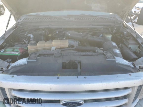 2003 Ford F-250 XL with VIN 1FTNW21S63EC36496, listed as a Copart auction lot 88551695 with 256,668 mi miles and Salvage title. Bid and sale history available at DreamBid. Image 12.