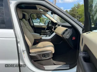 2019 Land Rover Range Rover Sport HSE with VIN SALWR2RV1KA827795, listed as a Copart auction lot 59613175 with 70,148 mi miles and Clean title. Bid and sale history available at DreamBid. Image 5.