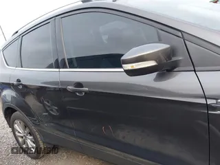 2017 Ford Escape Titanium z VIN 1FMCU0JD9HUE03672, wystawiony jako IAAI lot #42411549 z przebiegiem 89 846 mil mil oraz . Historia ofert i sprzedaży dostępna na DreamBid. Obrazek 13.