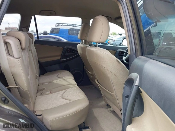 2011 Toyota RAV4 with VIN 2T3ZF4DV4BW077102, listed as a IAAI auction lot 41879383 with 195,208 mi miles. Bid and sale history available at carsss.com. Image 8.