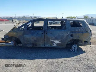 2017 Kia Sedona EX with VIN KNDMC5C17H6272760, listed as a IAAI auction lot 41664326 with Not Provided miles. Bid and sale history available at carsss.com. Image 13.