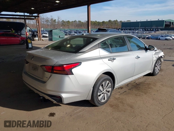 2019 Nissan Altima 2.5 S with VIN 1N4BL4BW5KC212554, listed as a IAAI auction lot 41340107 with 87,165 mi miles. Bid and sale history available at carsss.com. Image 4.