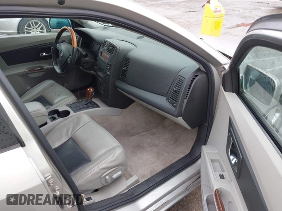 2005 Cadillac CTS z VIN 1G6DP567450119291, wystawiony jako IAAI lot #42420718 z przebiegiem 126 358 mil mil oraz . Historia ofert i sprzedaży dostępna na DreamBid. Obrazek 5.