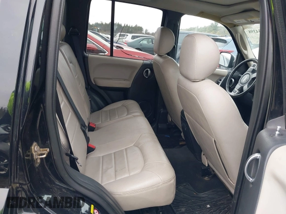 2004 Jeep Liberty Limited with VIN 1J8GL58K74W273411, listed as a IAAI auction lot 41634398 with 113,775 mi miles. Bid and sale history available at carsss.com. Image 8.