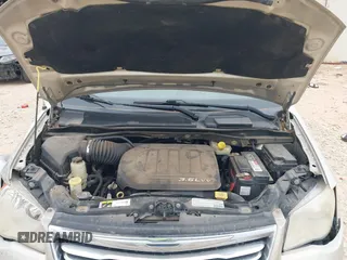 2013 Chrysler Town & Country Touring with VIN 2C4RC1BGXDR662534, listed as a IAAI auction lot 42071840 with 120,098 mi miles. Bid and sale history available at carsss.com. Image 10.
