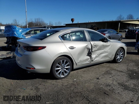 2022 Mazda 3 Carbon Edition with VIN 3MZBPACL0NM318377, listed as a Copart auction lot 50489375 with 47,326 mi miles and Salvage title. Bid and sale history available at DreamBid. Image 3.
