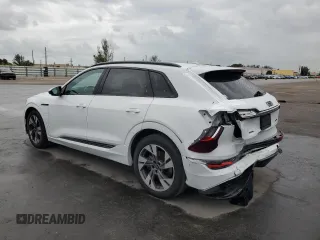 2022 Audi e-tron Premium with VIN WA1AAAGE9NB038342, listed as a Copart auction lot 46429375 with 39,636 mi miles and Non Repairable. Bid and sale history available at DreamBid. Image 2.