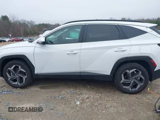 2024 Hyundai Tucson SEL with VIN 5NMJFCDE2RH381695, listed as a IAAI auction lot 41922781 with 6,294 mi miles and . Bid and sale history available at carsss.com. Image 14.