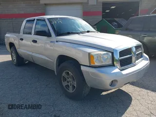 2006 Dodge Dakota SLT with VIN 1D7HW48N56S503261, listed as a IAAI auction lot 42562979 with 200,676 mi miles and . Bid and sale history available at DreamBid. Image 1.