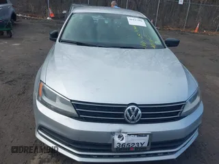 2015 Volkswagen Jetta Sedan 1.8T SE with VIN 3VWD17AJ3FM342172, listed as a IAAI auction lot 41527501 with 108,173 mi miles. Bid and sale history available at carsss.com. Image 11.