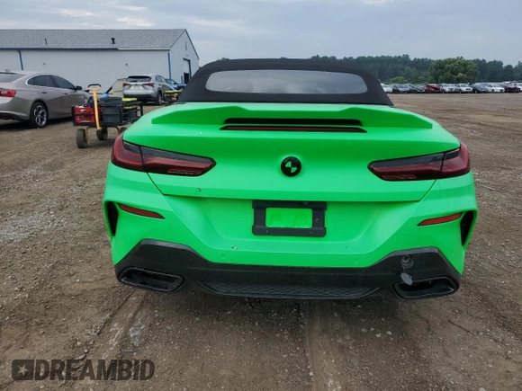 2020 BMW 8 Series z VIN WBAFY4C03LCE17539, wystawiony jako Copart lot #64737445 z przebiegiem 24 919 mil mil oraz Szkoda całkowita • Salvage title. Historia ofert i sprzedaży dostępna na DreamBid. Obrazek 6.