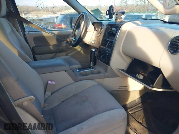 2007 Ford Explorer XLT z VIN 1FMEU73E47UB36138, wystawiony jako IAAI lot #41531283 z przebiegiem Nie podano mil oraz . Historia ofert i sprzedaży dostępna na DreamBid. Obrazek 5.