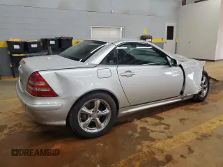 2001 Mercedes-Benz SLK 230/320 with VIN WDBKK65F31F210009, listed as a Copart auction lot 59847695 with 41,252 mi miles and Salvage title. Bid and sale history available at DreamBid. Image 3.