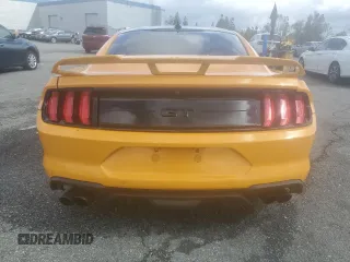 2022 Ford Mustang GT with VIN 1FA6P8CF8N5142200, listed as a Copart auction lot 45056715 with 40,672 mi miles and Salvage Title. Bid and sale history available at carsss.com. Image 6.