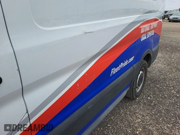 2018 Ford Transit с VIN 1FTYE1CM4JKA08195, выставлен на аукционе IAAI как лот 42726983 с пробегом 131 936 миль миль и . История ставок и продаж доступна на DreamBid. Изображение 6.