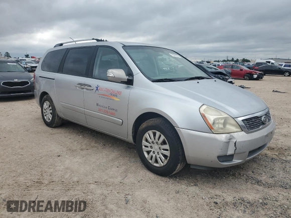 2011 Kia Sedona LX with VIN KNDMG4C71B6366658, listed as a Copart auction lot 70385304 with 356,705 mi miles and Clean Title. Bid and sale history available at carsss.com. Image 4.