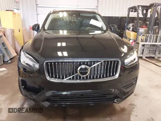2022 Volvo XC90 Momentum with VIN YV4102PK8N1797278, listed as a IAAI auction lot 41720482 with 46,172 mi miles. Bid and sale history available at carsss.com. Image 12.