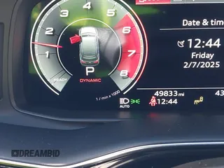 2022 Audi SQ7 Premium Plus z VIN WA1AWBF77ND004382, wystawiony jako IAAI lot #41537565 z przebiegiem 49 833 mil mil oraz . Historia ofert i sprzedaży dostępna na DreamBid. Obrazek 15.